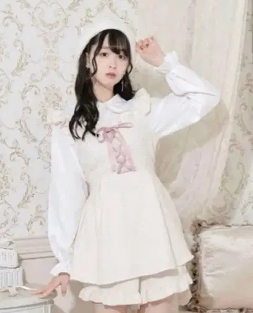 NOEMIE 아가씨 트위드 프릴 백 리본 셋업