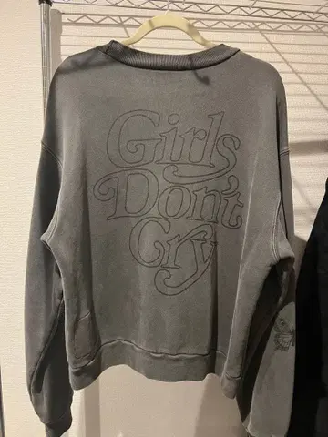 레어 Girls Don't Cry Cherry 맨투맨 트레이닝복 S