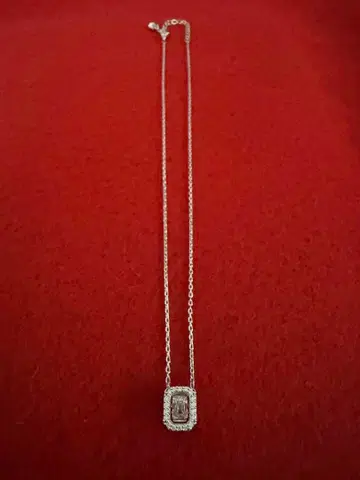 스와로브스키 옥타곤컷 목걸이