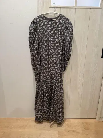 [ 새상품급 ] 누키테파 원피스