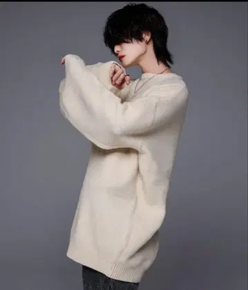 [새상품] ADRER 극상 포근포근 니트 화이트 XL