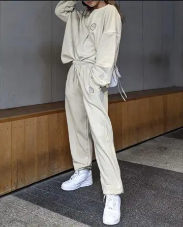 aclent Pigment loose sweat pants 베이지