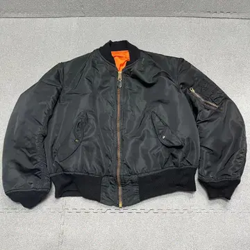 324 ALPHA INDUSTRIES MA-1 Black L / USA