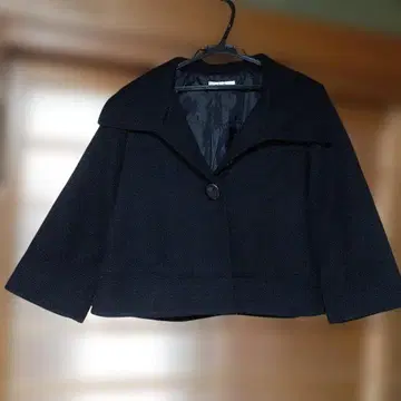 FirstRevue. 여성 하프 코트, 블랙