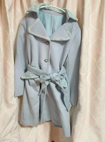 [ 미사용 새상품 ] 엑시즈팜 코트 블루 M 사이즈 겨울 상품 겨울 의류