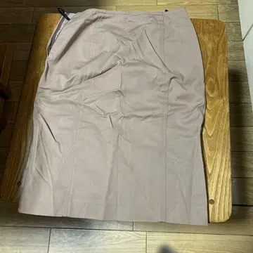 미사용 노베스파지오 타이트 슬릿 스커트