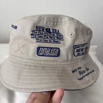 NEWERA 뉴에라 버킷햇 베이지/네이비 S/M 사이즈