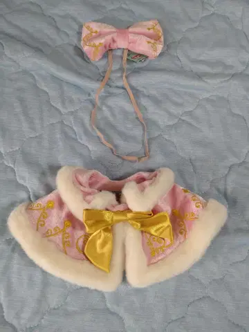 셰리 메이 크리스마스 코스튬 케이프, 리본