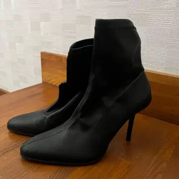 ZARA 숏부츠