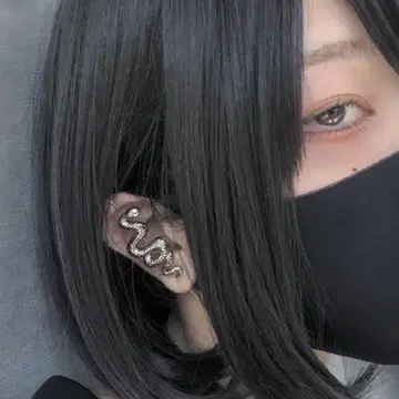 gibous snake Ear hook