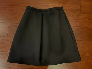 새상품급 EMPORIO ARMANI 스커트