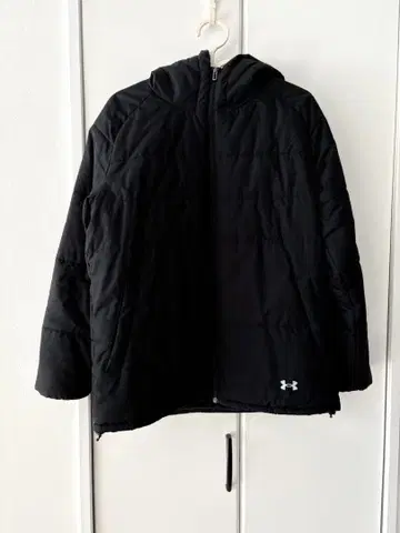 Under Armour 블랙 패딩 자켓 새상품급 언더아머