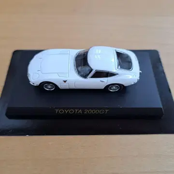 교쇼 도요타 2000GT 화이트 1/64 스케일