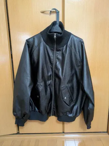 블랙 봄버 자켓 합성 피혁 MSC