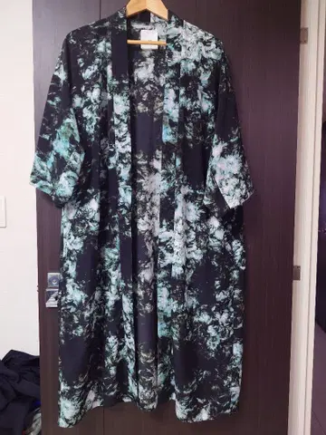 Lui's 루이스 21SS 아티스틱 플라워 가운