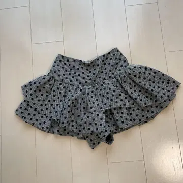Lily Brown 플레어 큐롯 도트 무늬