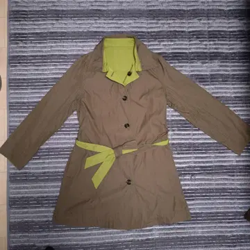 리버서블 브라운 와카쿠사색 트렌치코트