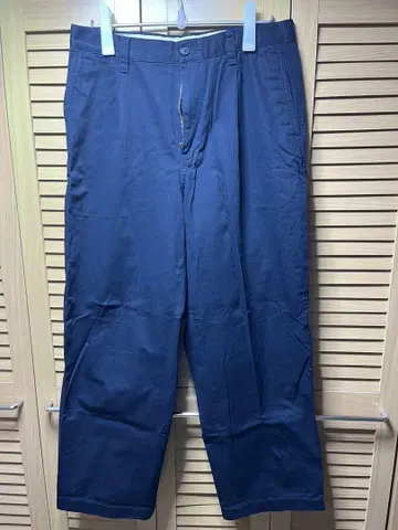 UNIQLO JWA 네이비 치노 팬츠