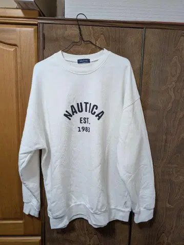 NAUTICA 아치 로고 맨투맨