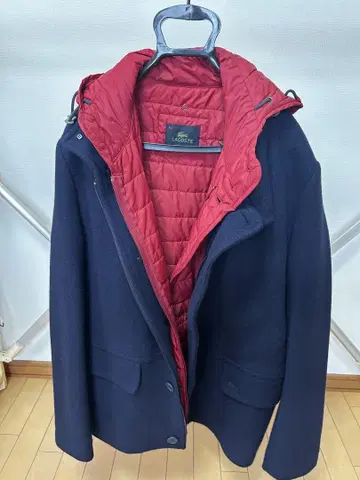 LACOSTE 후드 부착 더블 브레스트 자켓 네이비/레드