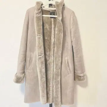 나노유니버스 후드 무스탕 코트 정가 19,580엔