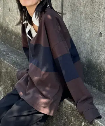CLANE 딥 넥 와이드 럭비 셔츠