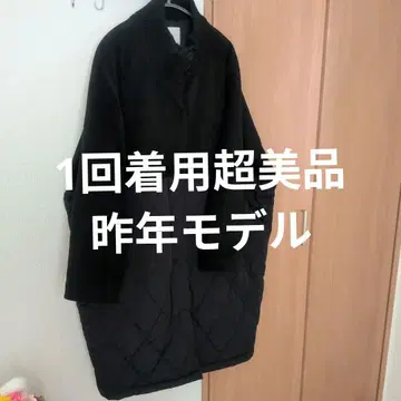 비트 퀼팅 하이넥 하프 코트 블랙