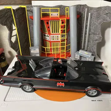 배트맨 케이브(기지) 맥팔레인 토이 제조 2021년