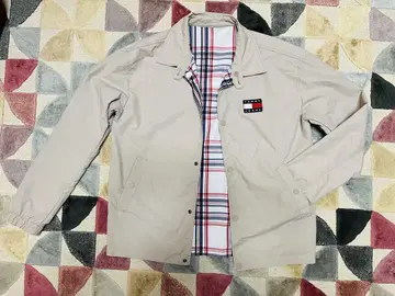TOMMY JEANS 베이지 점퍼