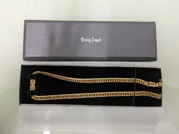 Crazy Angel 골드 컬러 목걸이