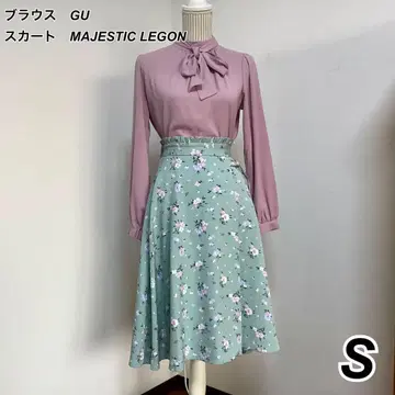 [코디 세트] 블라우스 [GU] & 스커트 [MAJESTIC LEGON]
