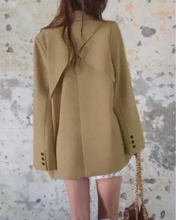 [택 포함 새상품] callautia 백 디자인 오버 사이즈 재킷