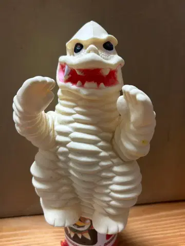 울트라맨 극단 레드킹 BANDAI