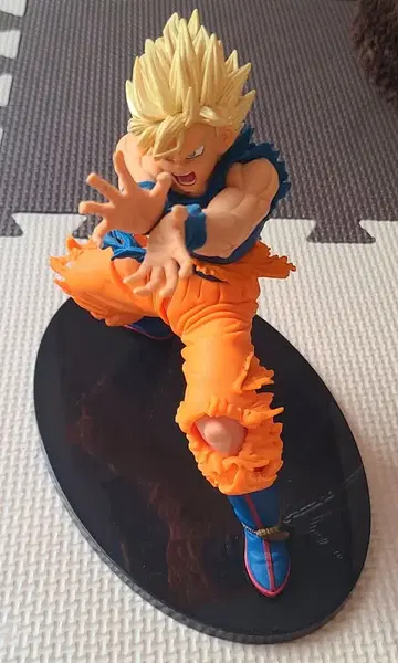 드래곤볼 손오공 피규어