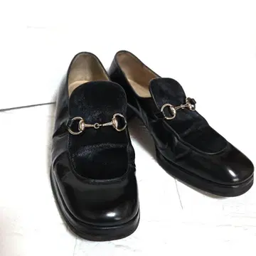 블랙 가죽 로퍼 금속 버클 장식 홀스빗