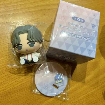 SEVENTEEN SANRIO 콜라보 피규어 VERNON 버논