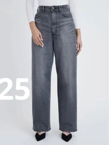 야눅 새상품급 JOAN ULG 25