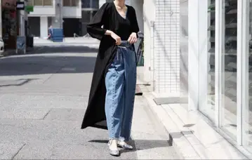 PERVERZE 와이드 가운