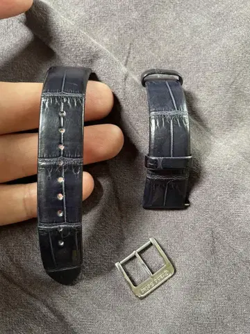 그랜드 세이코 네이비 가죽 벨트 금장 장식