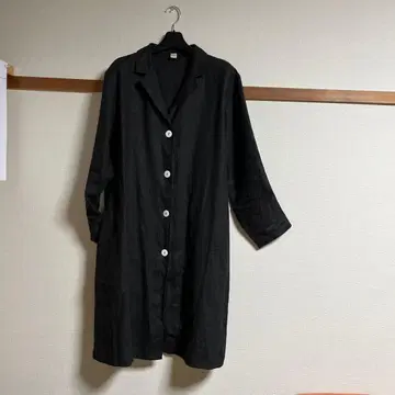 린넨 100% 블랙 버튼 코트