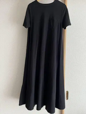 147 블랙 반팔 A라인 원피스