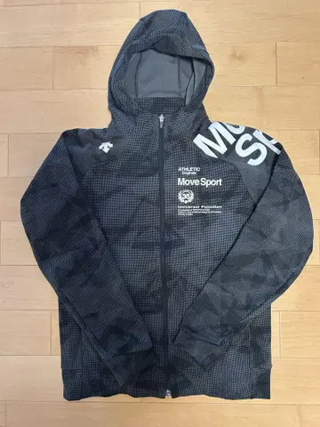 데상트 Move Sport 그래픽 후드티 DMMPJF20