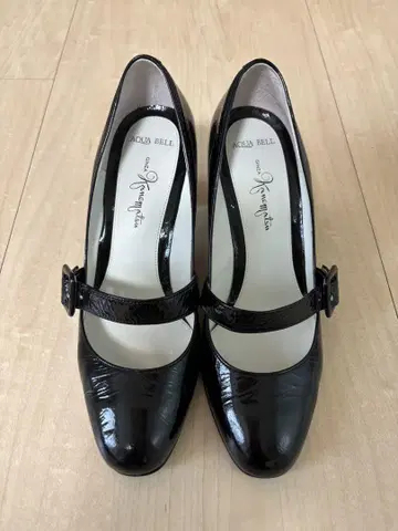 새상품급 GINZA 카네마츠 레인 펌프스