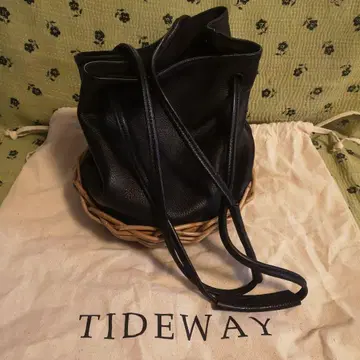 TIDEWAY 버킷형 숄더백 블랙