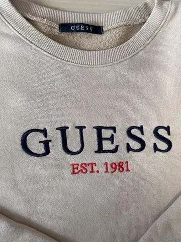 GUESS 게스 베이지 트레이닝복 맨투맨 M 사이즈