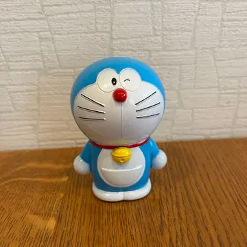 도라에몽 저금통 윙크