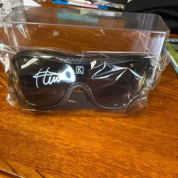 오에하라 히로 전 기수 사인 포함 고글