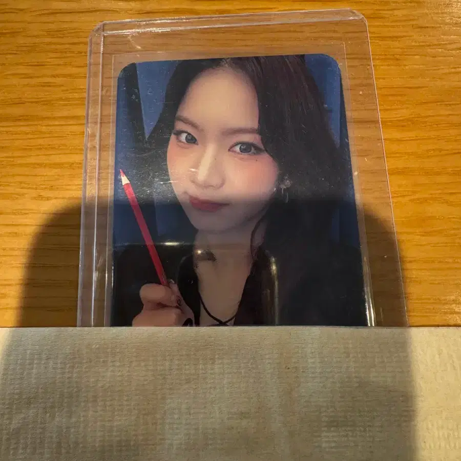 Stayc Isa genuine signature photocard