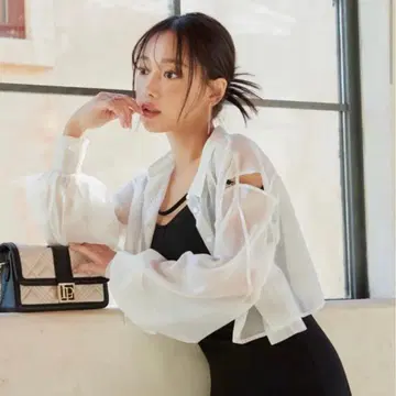LIP SERVICE 립 서비스 숄더 슬릿 시어 셔츠 화이트 S
