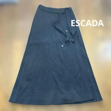 ESCADA 블랙 플레어 스커트 32